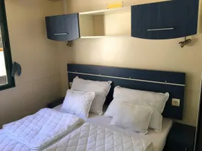 Mobil home avec barbecue, sauna et piscine - Image 4