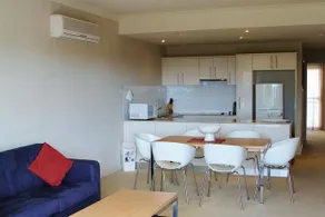 Pier Number 10 Accommodation - Image 3