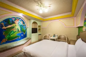 101 Fairy Tale Apartment - Image 2