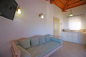 Mando Beachfront - Image 3