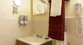 Two Bedroom Apartment - North East Bronx - Image 5