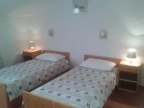 Motel Sun Sport - Image 4