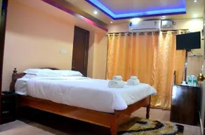 Ross View Hotel And Resort - Image 2