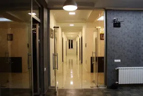 Green Hotel - Image 2