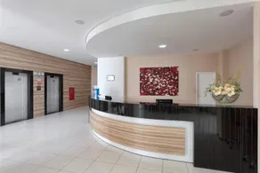 Tulip Inn Biarritz - Image 3