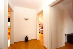Private Rooms - Image 4