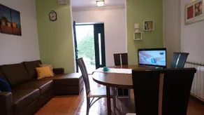 Quiet Countryside Family Apartment - Image 5