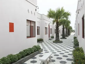 Cocos Hotel - Image 2