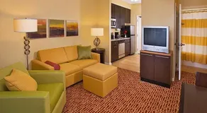 TownePlace Suites by Marriott Frederick - Image 5