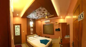 Transit Hotel - Image 3