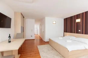 Gorgeous Apartments Near Beach - Image 2