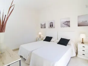 Duplex con encanto bahía - Image 4