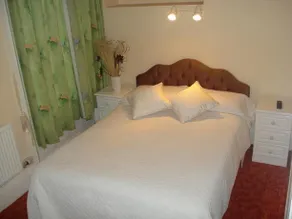 St George Guest House - Image 4