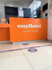 easyHotel London Luton - Image 3