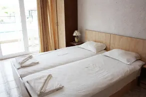 Family Hotel Santorini - Image 3