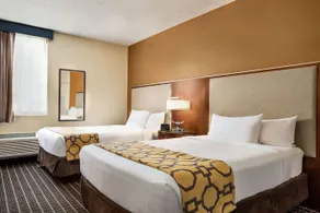 Baymont by Wyndham Florida City - Image 3