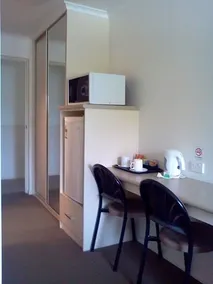 Sarina Hotel - Image 2