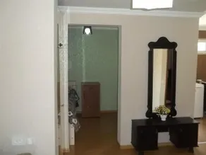 Hotel Visitor - Image 3