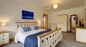 Akenfield Cottage Letheringham - Image 5