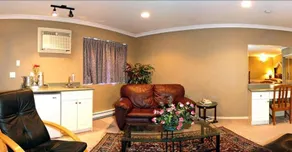 Intown Inn & Suites - Image 5