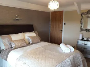 Keepers Cottage - Image 2