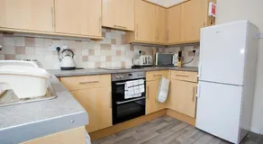 Queens House Bournemouth - Image 4