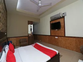 Hotel Midtown By OYO Rooms - Image 2