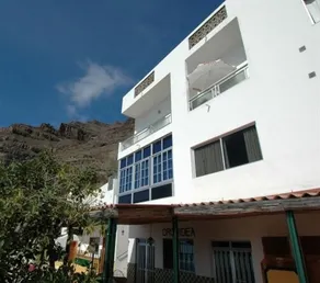 Apartamentos Domínguez - Image 3