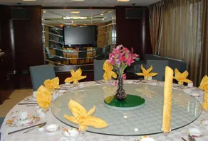 Orange Hotel (Dalian Qingniwaqiao Subway Station) - Image 3