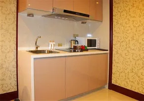 Yifeng Harbour Hotel - Image 5
