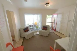 Adorable West Hollywood One-Bedroom Apartment - Image 5