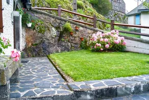 La Cascade Fleurie - Image 4