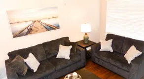 Entire - Beautiful townhouse in Tally near everything! - Image 5