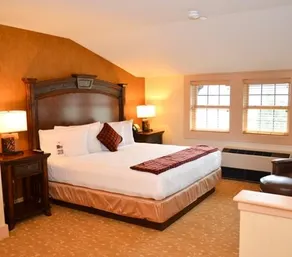 Bear Mountain Inn - Image 5
