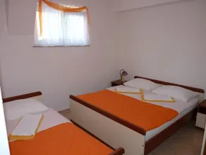 Mirjana - Image 5