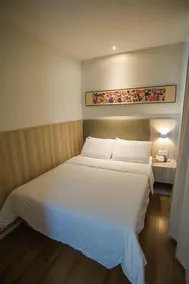 Hanting Hotel Kaifeng Gulou - Image 3