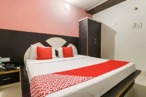 Hotel Seven Seas by OYO Rooms - Image 3