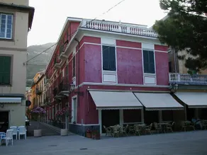 Albergo Lungomare - Image 2
