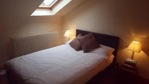 Grove House Accomodation - Image 4