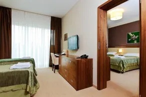 Hotel Platinum - Image 2