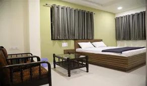 Hotel Dhruva - Image 4