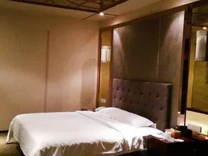 Youran Hotel - Image 5