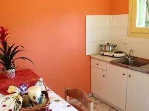 Margarita Studios & Apartments - Image 4