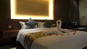 Chinese International Seven Saints Spa Hotel - Image 4