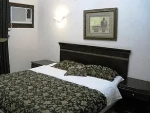 Durrat Al Sharq Suites 1 Hotel - Image 1