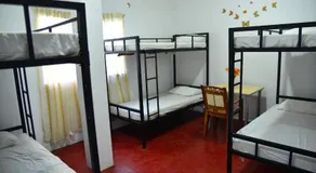 Lucky Beach Front Hostel - Image 4