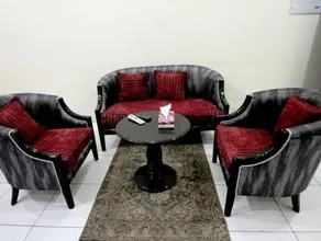 Rest Hotel - Image 2