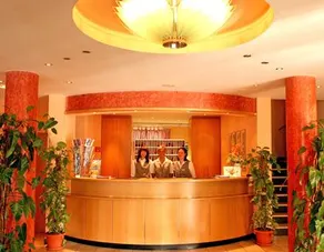 Altstadt Hotel zur Post Stralsund - Image 2