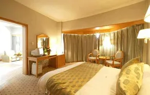 East Hotel Shandong - Image 5