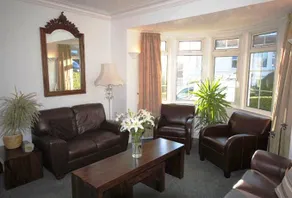 Chellowdene Guest House - Image 4